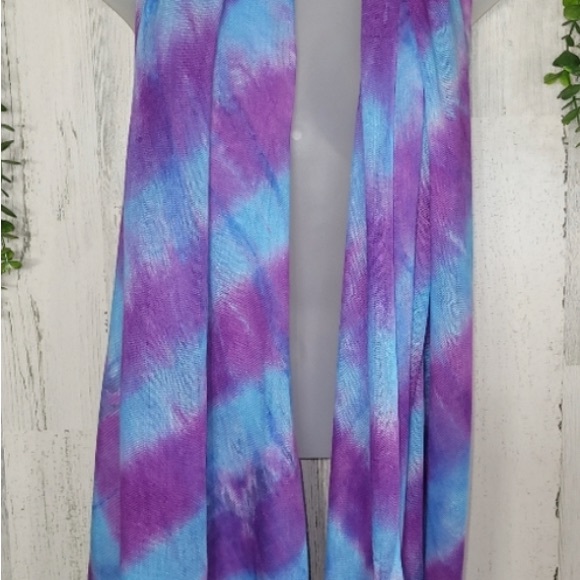 NWT Gypsy 05 Tie Dye Pom Pom Edges Scarf/Sarong - Picture 6 of 8